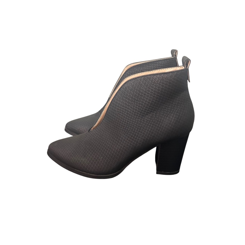 Black Ankle Booties Women's Size 5.5 Snakeskin Embossed V-Cut 3 inch Block Heel